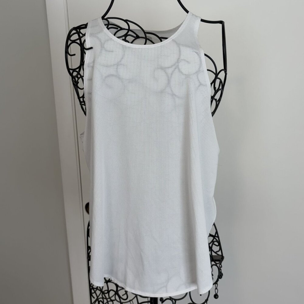 Fabletics White Waffle Knit Tank Top Women’s M Sleeveless High Neck